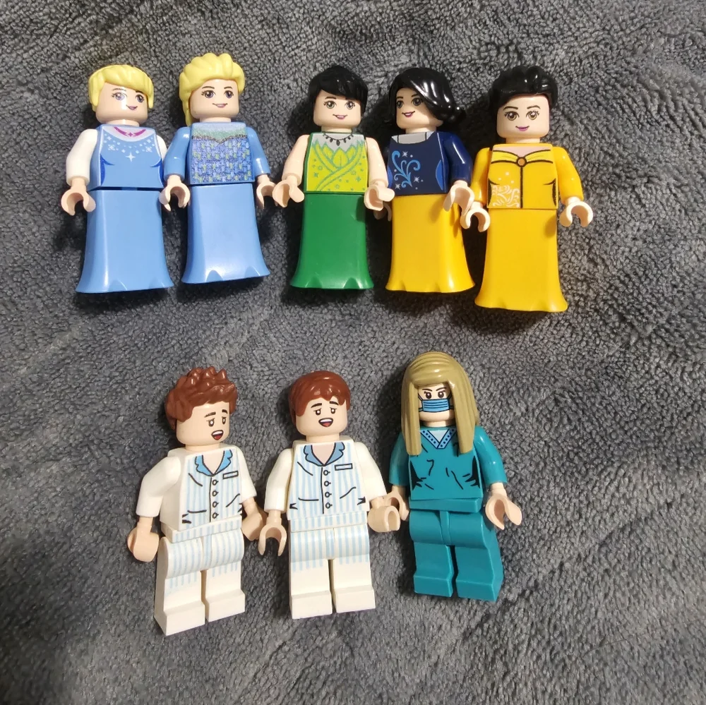 Mini Figures Set - Picture 1 of 2